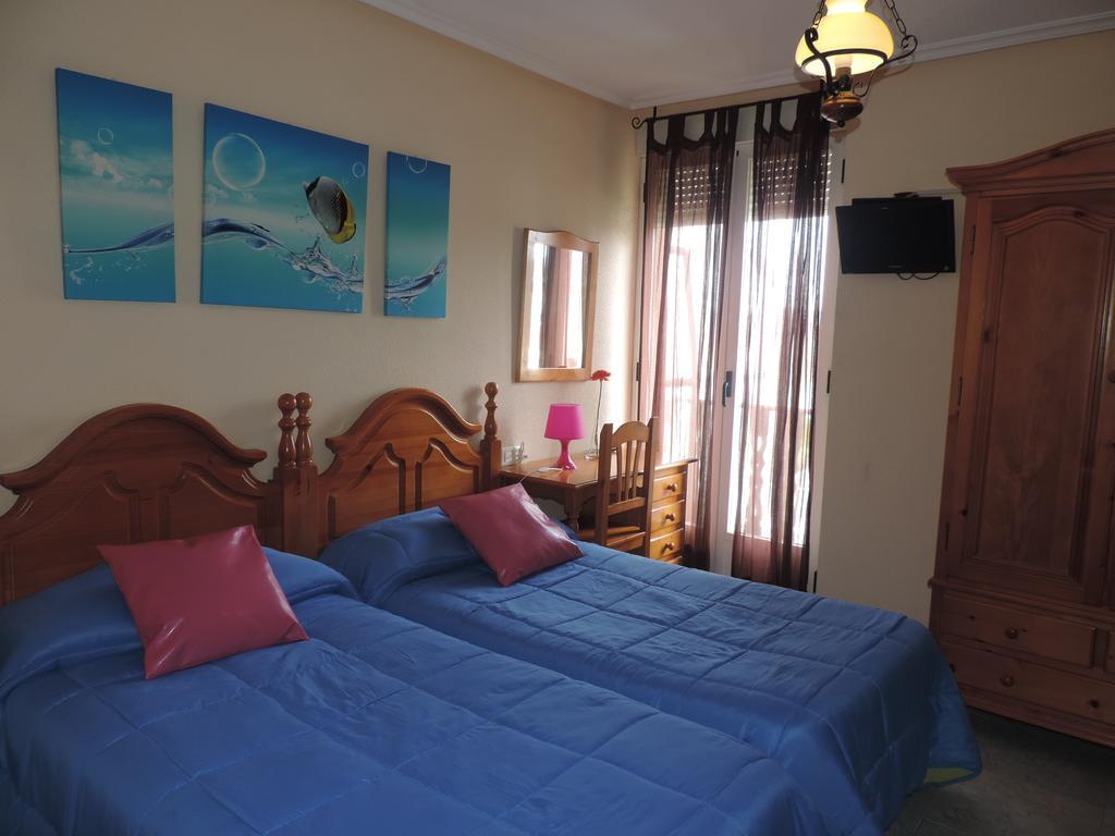 Hostal Sali Pelabravo Esterno foto