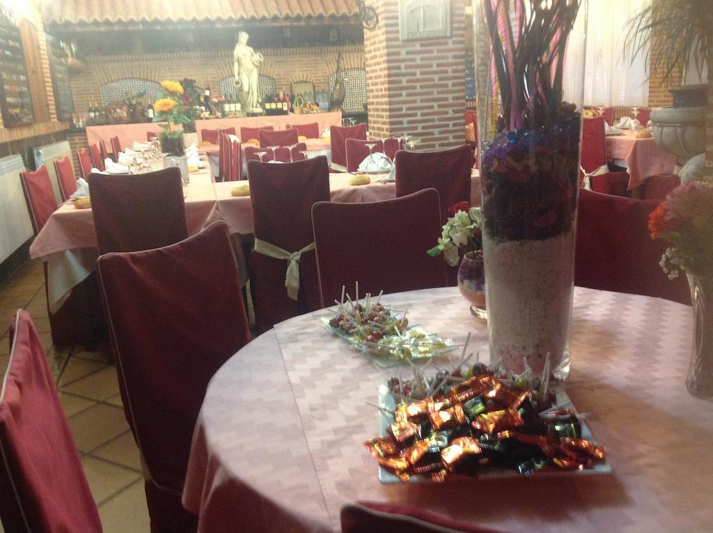 Hostal Sali Pelabravo Esterno foto